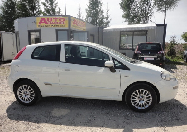 Fiat Punto cena 15900 przebieg: 149000, rok produkcji 2016 z Tarczyn małe 137